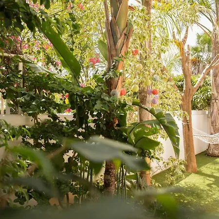 Million Flowers * Protaras