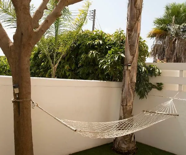 Villa Million Flowers *