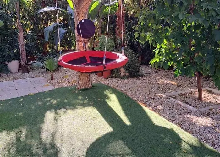 Million Flowers Villa