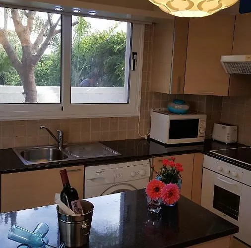 Villa Million Flowers *