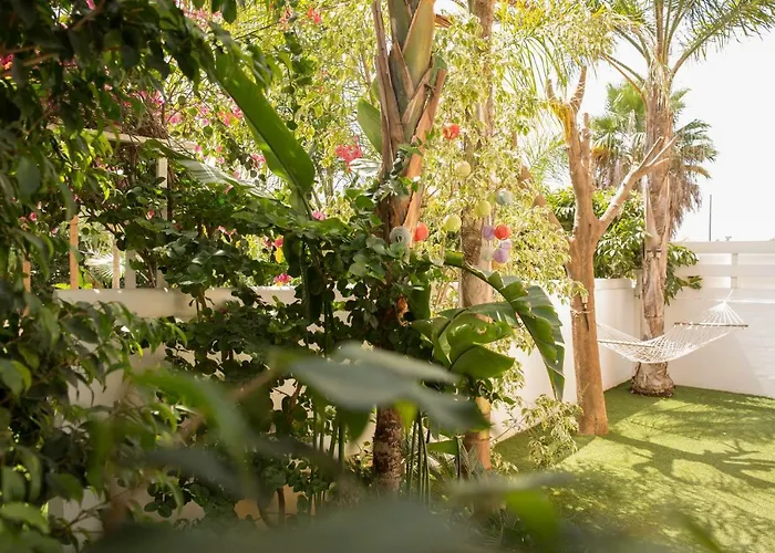 Million Flowers * Protaras